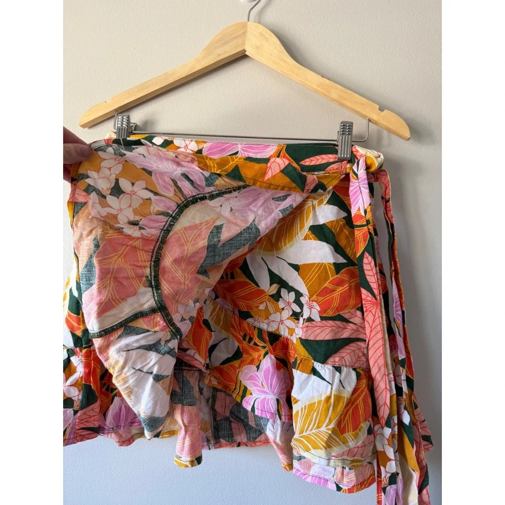 Aerie Wrap Mini Skirt Medium Orange Pink Tropical Floral Ruffle‎ Hem Tie Waist